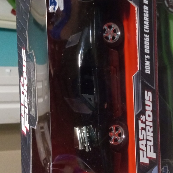 Fast & Furious Die-Cast Two  Cars Limited Edition 1/24 Scale - Picture 2 of 4